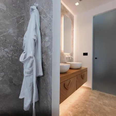 Milestones Naxos فندق