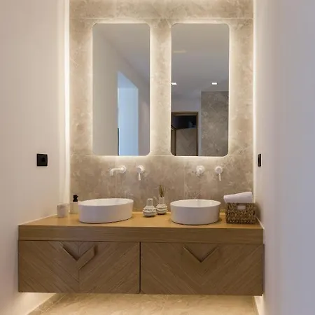 Milestones Naxos فندق