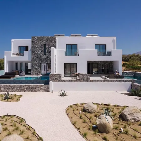 Milestones Naxos Maragkas