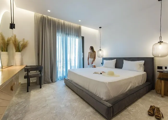 Ξενοδοχείο Milestones Naxos 5*