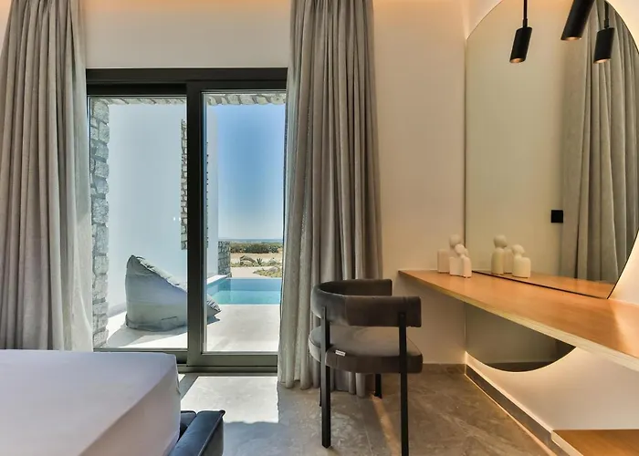 Milestones Naxos Ξενοδοχείο 5*