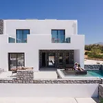 Milestones Naxos Hotell 5*