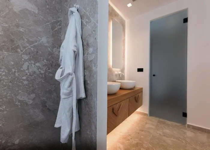 Milestones Naxos Hotel