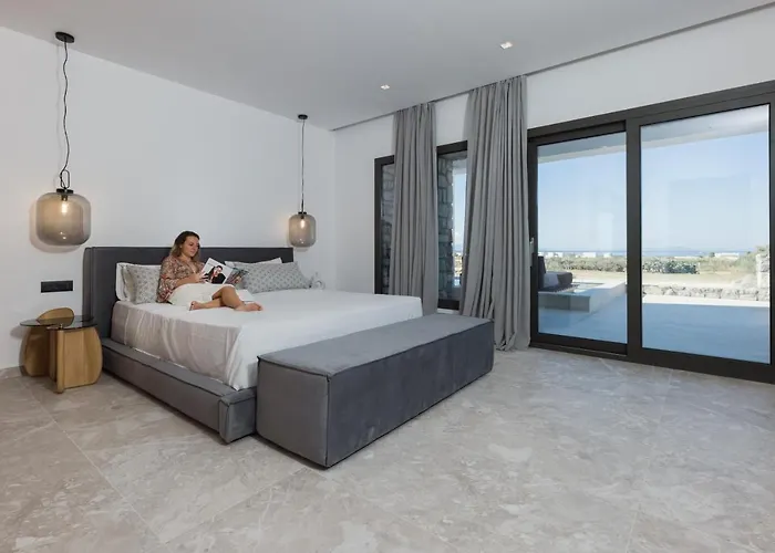 Milestones Naxos Hotel 5*