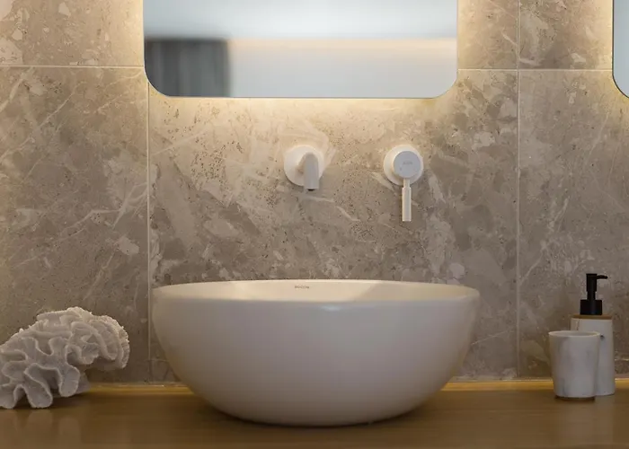 Milestones Naxos Maragkas