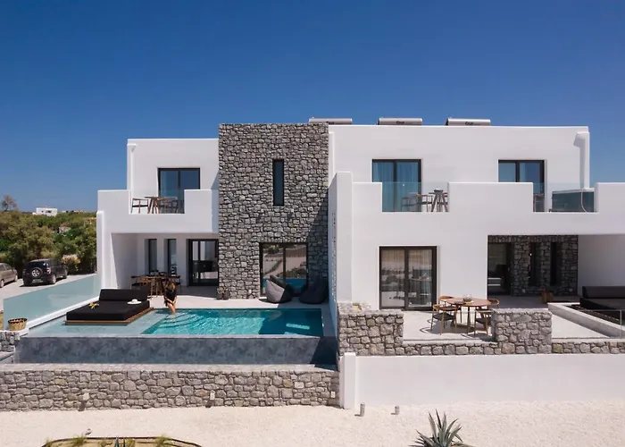 Milestones Naxos Maragkas